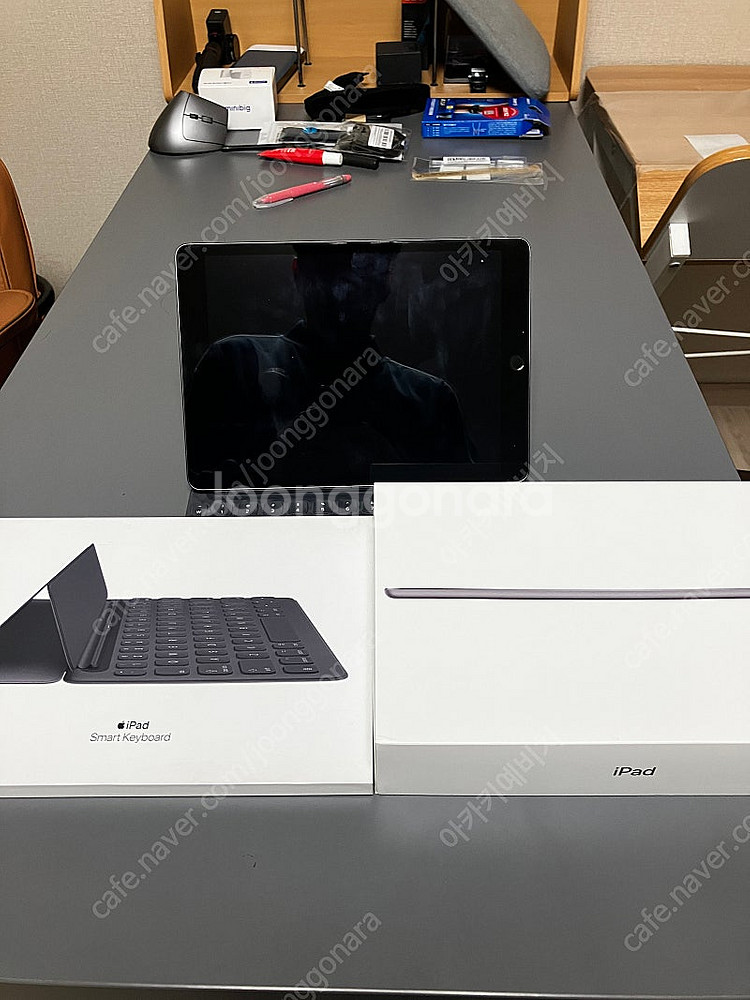 아이패드 9세대 wifi 64g + 스마트 키보드--1